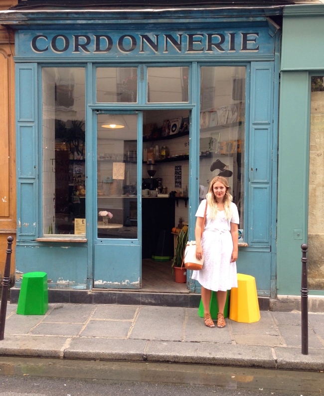Sophie the tourist outside a great new cafe find